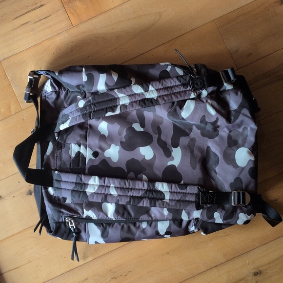 Shorty Love Backpack - Picture 3 of 3